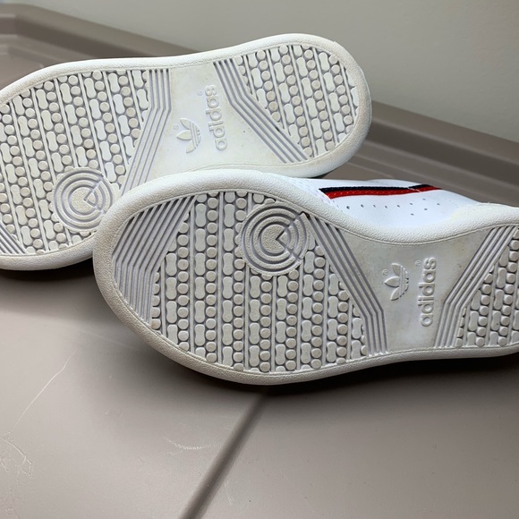 ADIDAS - Picture 9 of 14